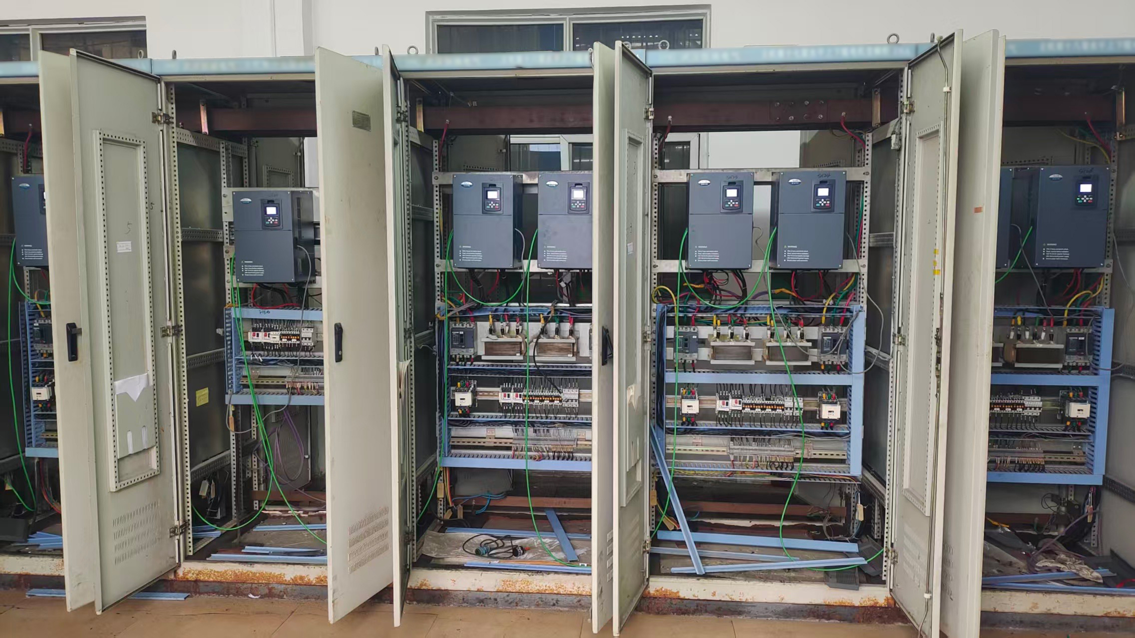 333体育V9-H系列变频器:助力钢厂1250冷弯机组生产线“焕新升级”! 333体育V9-H系列变频器:助力钢厂1250冷弯机组生产线“焕新升级”!